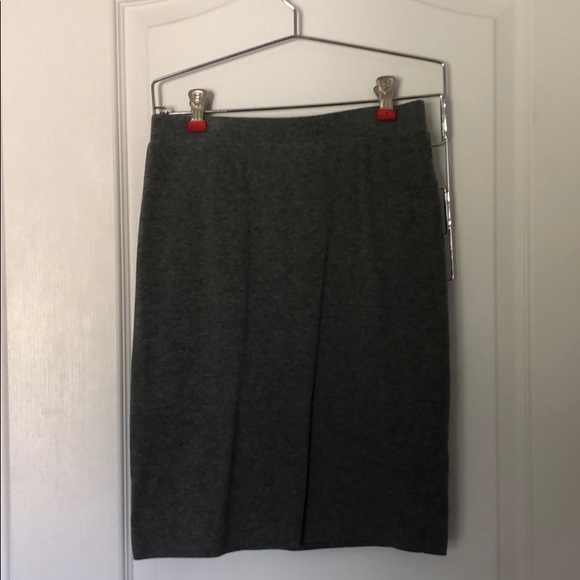 Forever21 grey pencil skirt - Picture 1 of 2